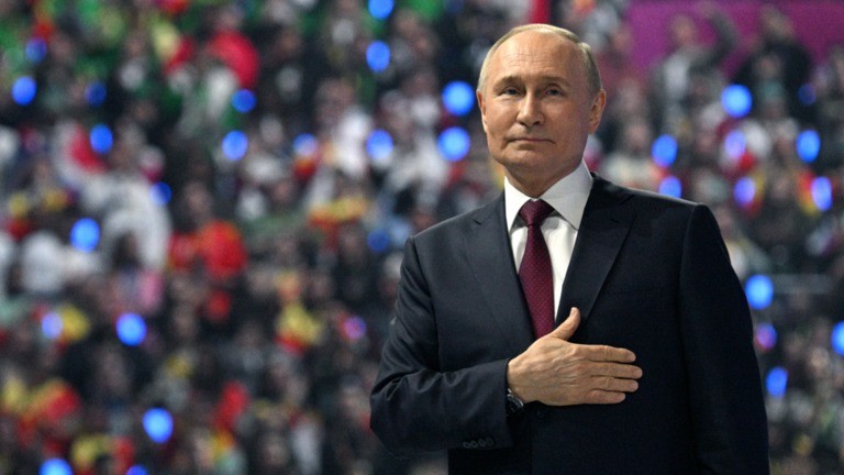 Tổng thống Vladimir Putin phát biểu tại Liên hoan Thanh niên Thế giới: 'Nước Nga luôn rộng cửa chào đón'