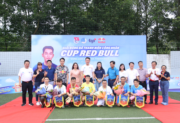 Sôi nổi Giải bóng đá nam Thanh niên công nhân tranh Cup Red Bull năm 2024 tại Thanh Hoá