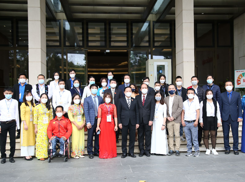 Phó Chủ tịch Quốc hội gặp mặt các gương đại biểu trong chương trình “Tỏa sáng nghị lực Việt”