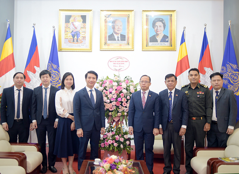 Trung ương Đoàn chúc mừng 55 năm Ngày thiết lập quan hệ ngoại giao Việt Nam - Campuchia