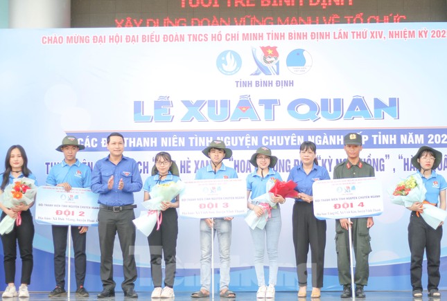 Tuổi trẻ Bình Định ra quân 5 đội TNTN chuyên ngành hỗ trợ các địa phương đặc biệt khó khăn