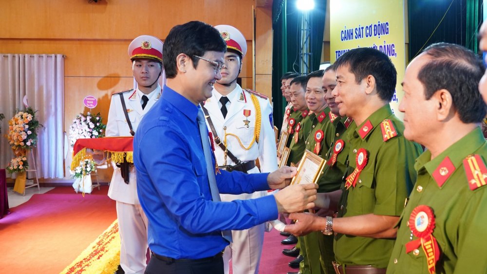 Anh Đậu Bá Tuấn làm Bí thư Đoàn thanh niên Bộ Tư lệnh Cảnh sát cơ động