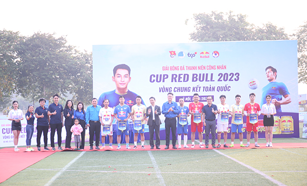 Khai mạc vòng chung kết Giải bóng đá Thanh niên công nhân Cup Red Bull 2023