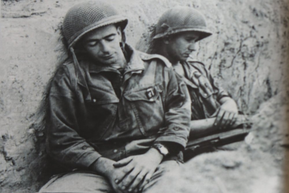 Tình cảnh khốn quẫn của quân Pháp ở chiến trường Điện Biên Phủ