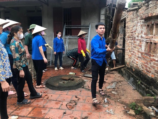 Tuổi trẻ Bắc Giang hỗ trợ tu sữa và xây mới hàng chục ngôi nhà cho hộ nghèo