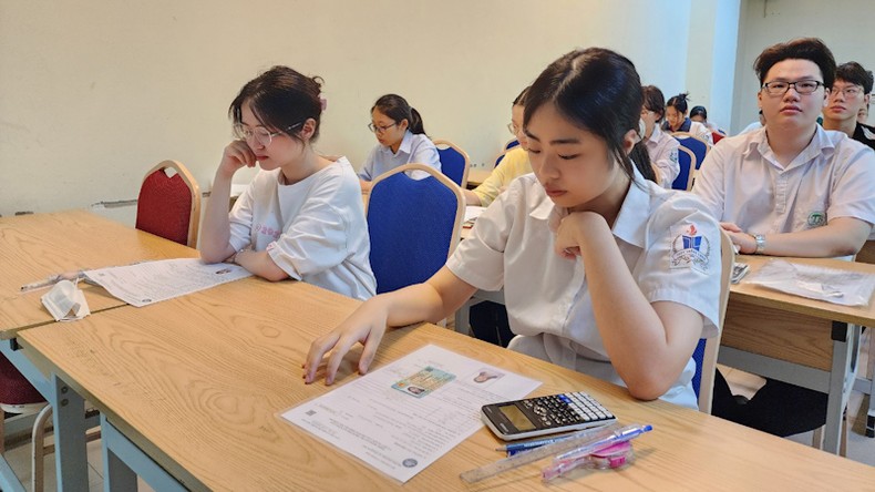 Hơn 11 nghìn thí sinh tham dự kỳ thi đánh giá năng lực của Trường đại học sư phạm Hà Nội