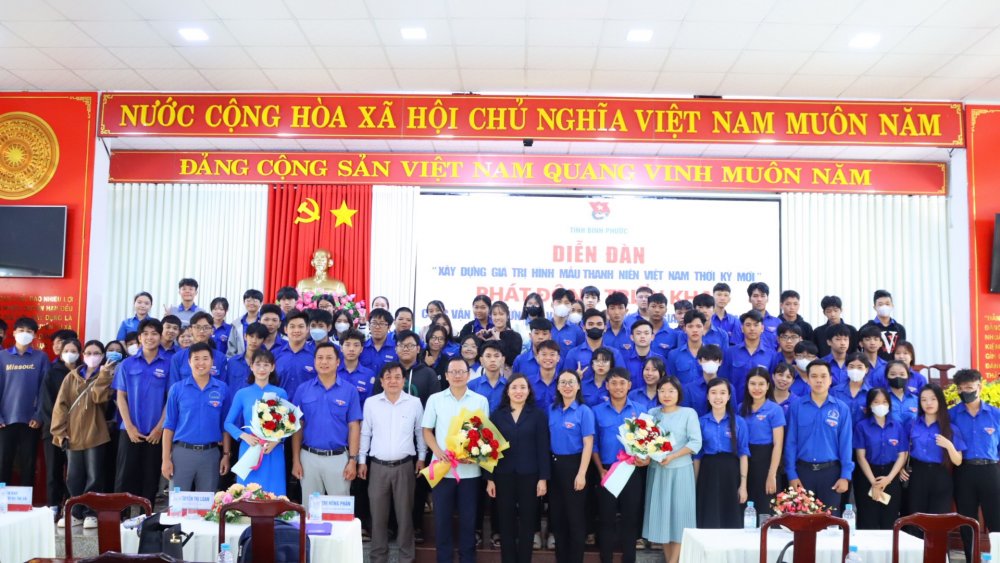 Tổ chức Diễn đàn “Xây dựng giá trị hình mẫu thanh niên Việt Nam thời kỳ mới” tại Bình Phước 
