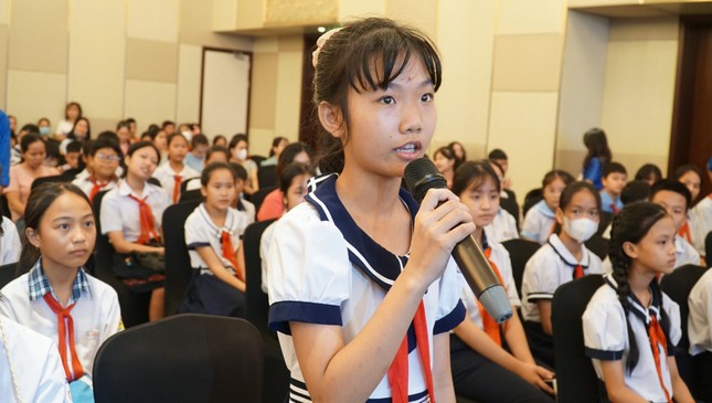 Lãnh đạo tỉnh Thừa Thiên-Huế gặp mặt, lắng nghe trẻ em nói