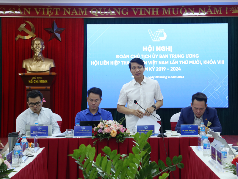 Hội nghị Đoàn Chủ tịch Uỷ ban Trung ương Hội LHTN Việt Nam lần thứ 10, khoá VIII