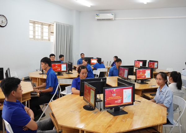 Tây Ninh: Sôi nổi Hội thi tin học cho cán bộ đoàn, công chức, viên chức tỉnh năm 2024