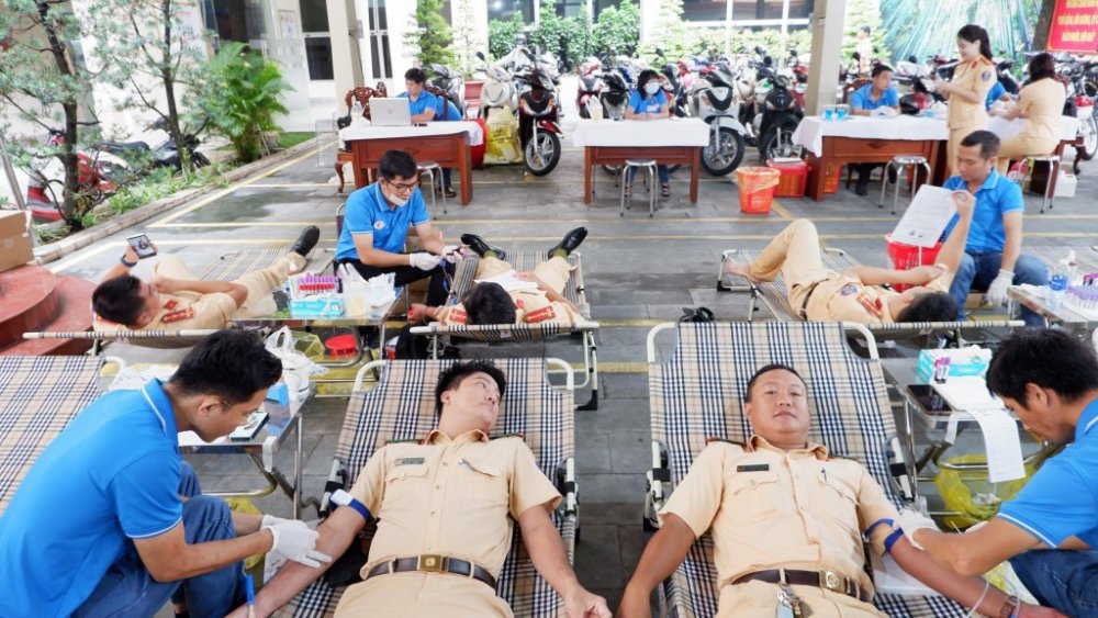 Tuổi trẻ Phòng CSGT TP Hồ Chí Minh tham gia hiến máu tình nguyện
