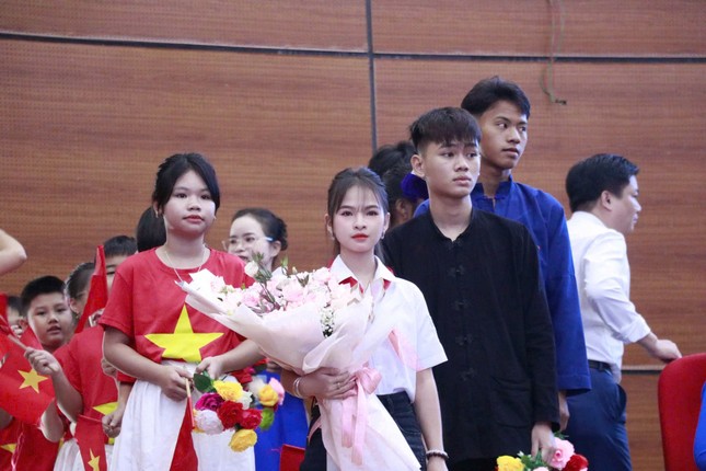 Đại biểu 'Quốc hội trẻ em' hiến kế cách ngăn học sinh sử dụng thuốc lá điện tử