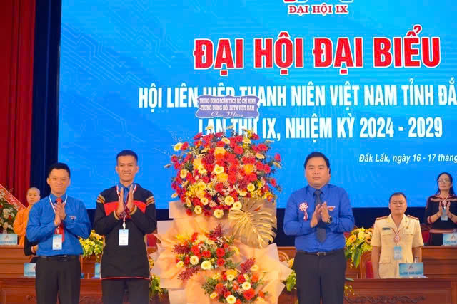 Xây dựng tinh thần đoàn kết và đồng hành cùng thanh niên