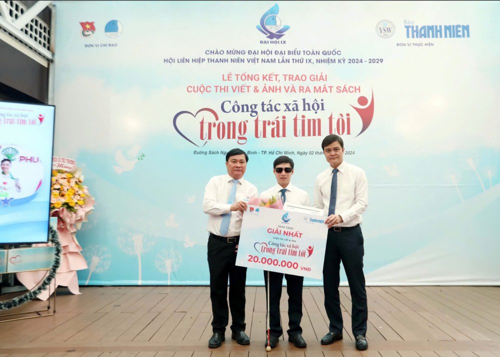 Trao giải cuộc thi viết và ảnh “Công tác xã hội trong trái tim tôi”