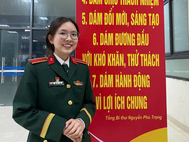 'Bóng hồng' tốt nghiệp thủ khoa Học viện Kỹ thuật Quân sự