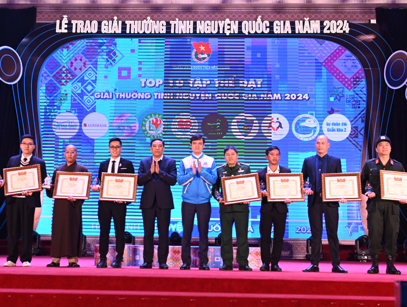 Vinh danh 20 tập thể, cá nhân nhận giải thưởng Tình nguyện quốc gia năm 2024