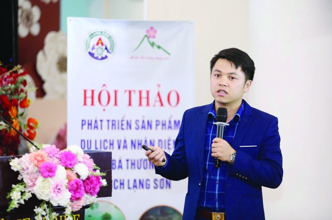 Tiến sỹ trẻ đam mê văn hóa Nùng Phàn Slình