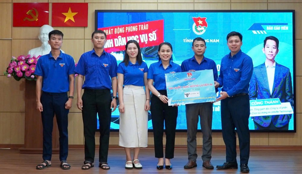 'Bình dân học vụ số sẽ dẫn dắt thanh niên khai thác tri thức mới'