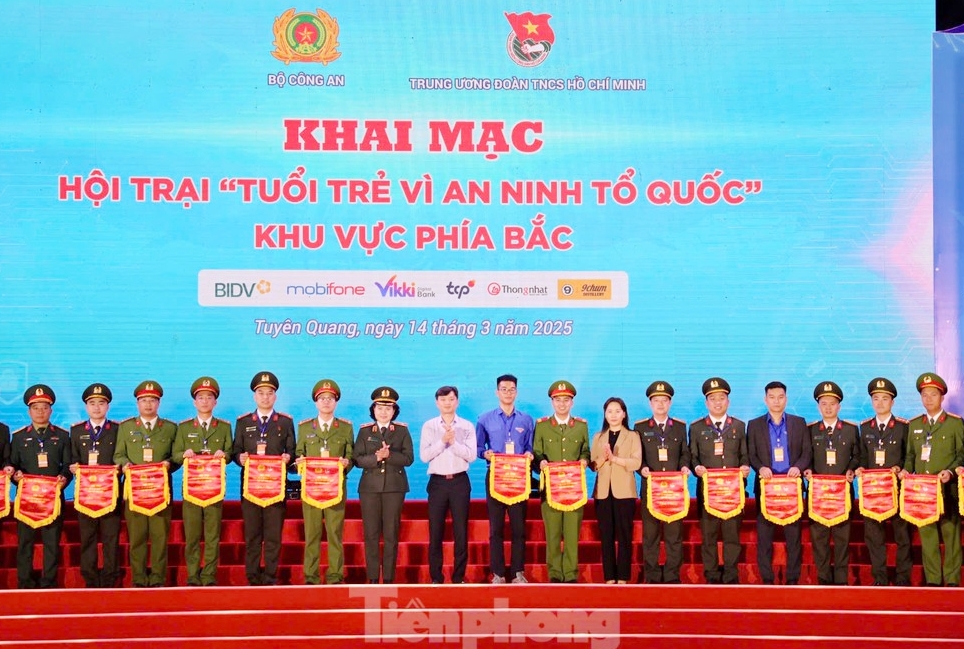 Sôi nổi Hội trại “Tuổi trẻ vì an ninh Tổ quốc” khu vực phía Bắc