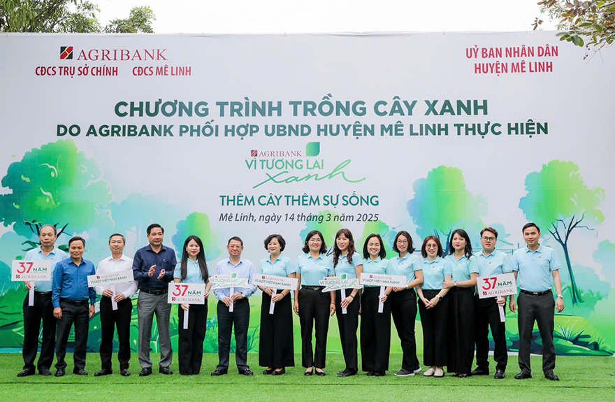 “Agribank - Thêm cây, thêm sự sống”, lan tỏa hành trình “Vì tương lai xanh” tại Mê Linh