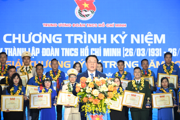 Tuổi trẻ đi đầu trong nghiên cứu, ứng dụng, phát triển khoa học, công nghệ, đổi mới sáng tạo