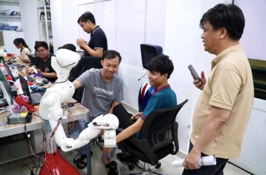 Kỹ năng người lao động cần trang bị thời AI: ĐH điều chỉnh chương trình đào tạo