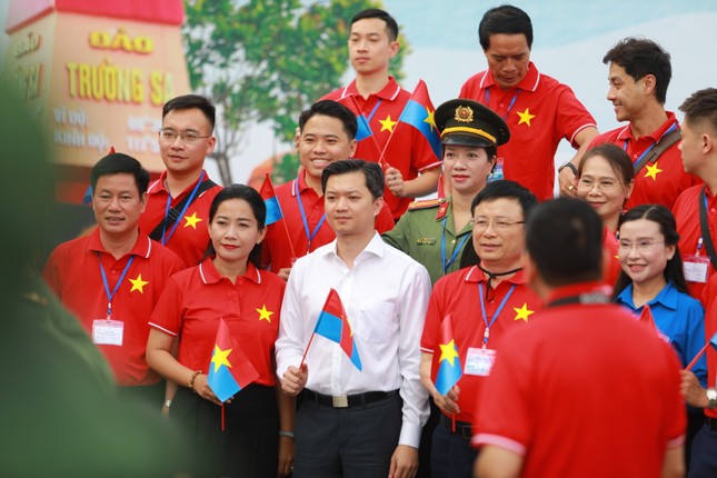 Khởi động Hành trình Tuổi trẻ vì biển, đảo quê hương năm 2025