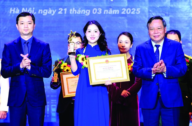 Ngọc nữ khoa học