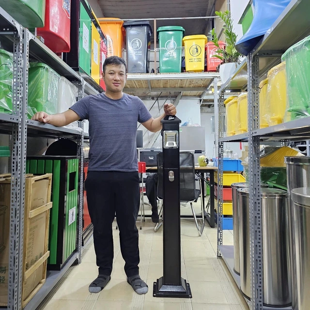 Lập nghiệp với thùng rác, thu lợi khoảng 1 tỉ đồng/năm