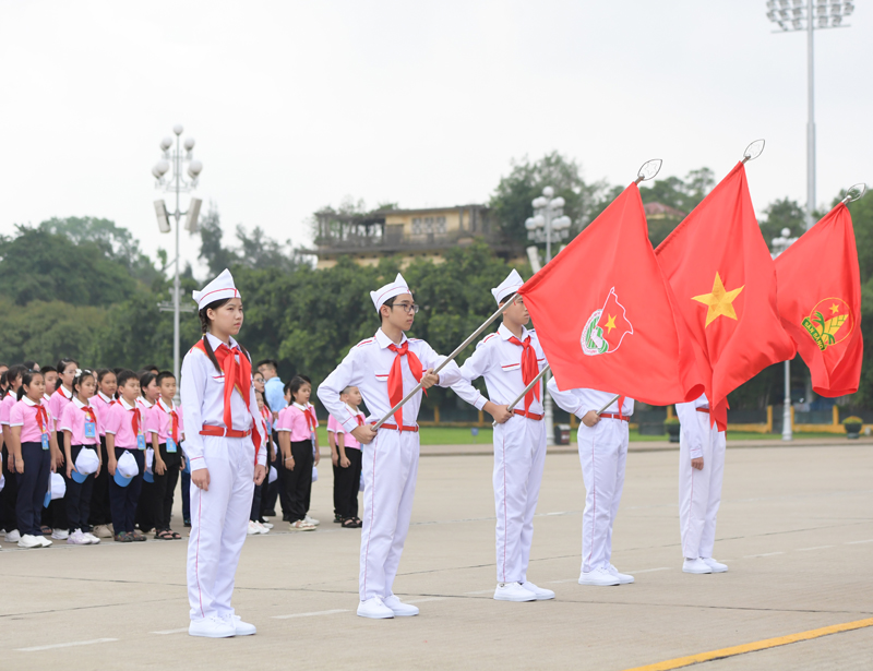 500 đại biểu Cháu ngoan Bác Hồ lần thứ X báo công dâng Bác