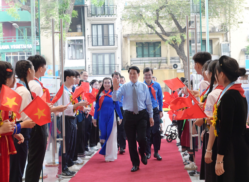 Chủ tịch nước Lương Cường: Các cháu thiếu nhi phải ước mơ và chăm chỉ học tập để hiện thực hóa ước mơ đó