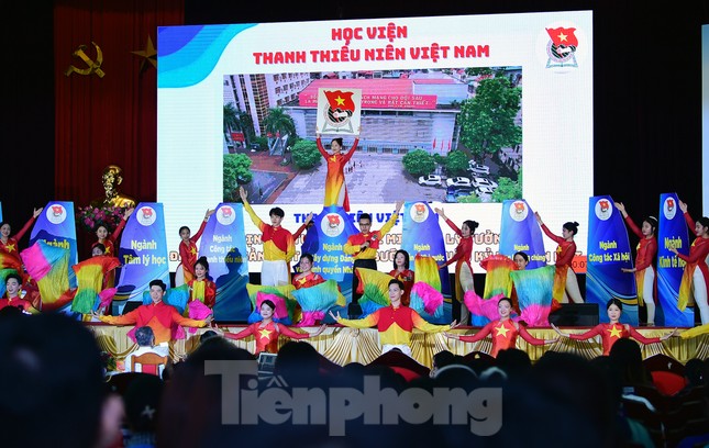 Học viện Thanh thiếu niên Việt Nam về Nhất vòng chung kết hội thi 'Ánh sáng soi đường'
