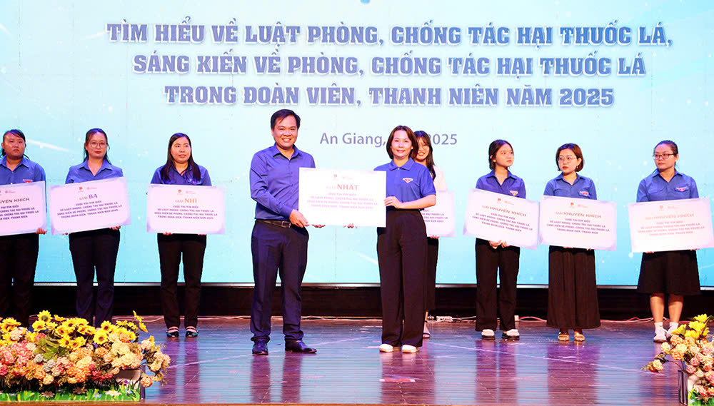 Tìm kiếm sáng kiến về phòng chống tác hại của thuốc lá trong ĐVTN