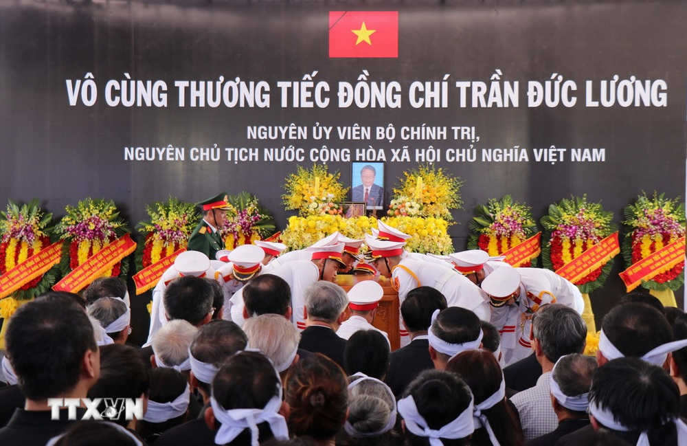 Lễ an táng nguyên Chủ tịch nước Trần Đức Lương tại Quảng Ngãi
