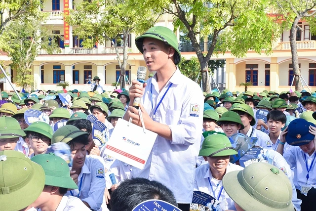 Tiếp sức mùa thi: Càng học, càng quên thì phải làm gì?