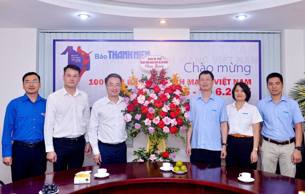 Bí thư T.Ư Đoàn, Chủ tịch Hội LHTN Việt Nam chúc mừng Ngày Báo chí cách mạng Việt Nam
