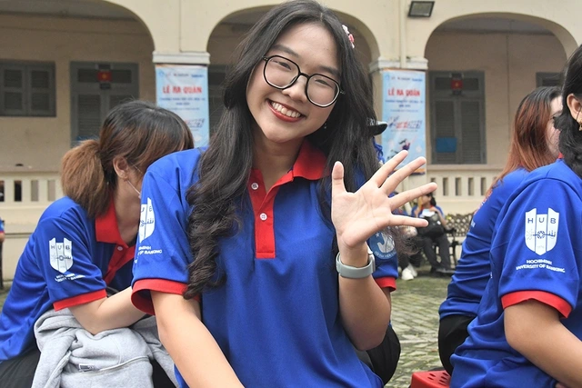 'Thí sinh 2k7 hãy tự tin, tụi mình đi cùng các bạn'