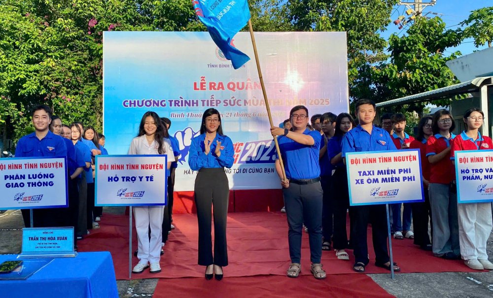 Bình Thuận: 250 chiến sĩ tình nguyện ra quân Tiếp sức mùa thi năm 2025