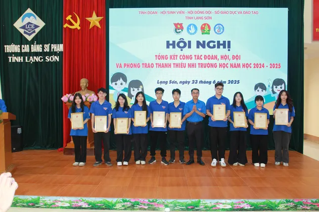 Tôn vinh 100 cá nhân, tập thể đạt danh hiệu thi đua công tác Đoàn- Hội- Đội ở Lạng Sơn