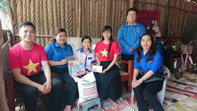 Hành trình 7 năm sẻ chia yêu thương của nữ thủ lĩnh Đoàn ở Sóc Trăng