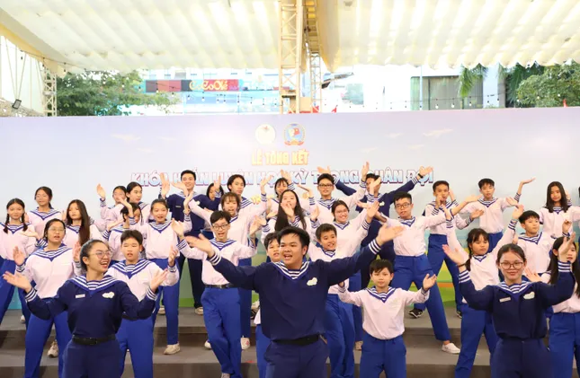 Trưởng thành sau 1 tuần vào quân ngũ
