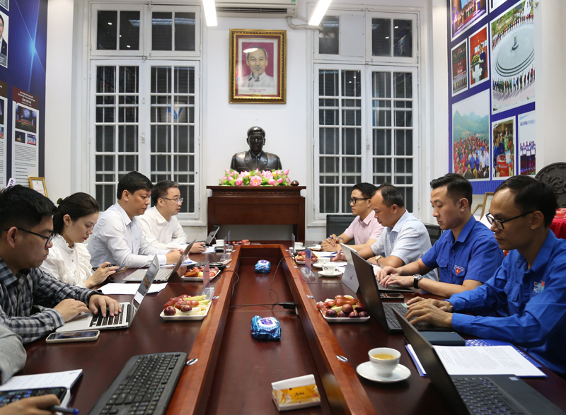 Trung ương Đoàn làm việc với EVN về việc triển khai các hoạt động hỗ trợ dự án Đường dây 500kV
