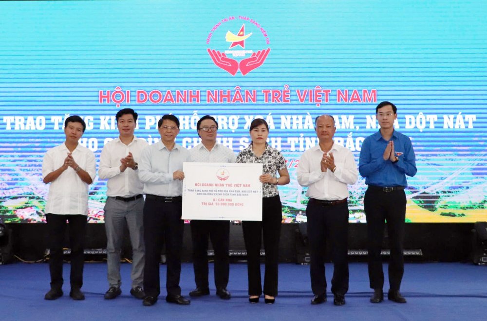 Doanh nhân trẻ Việt Nam tổ chức hành trình tri ân hướng về cộng đồng