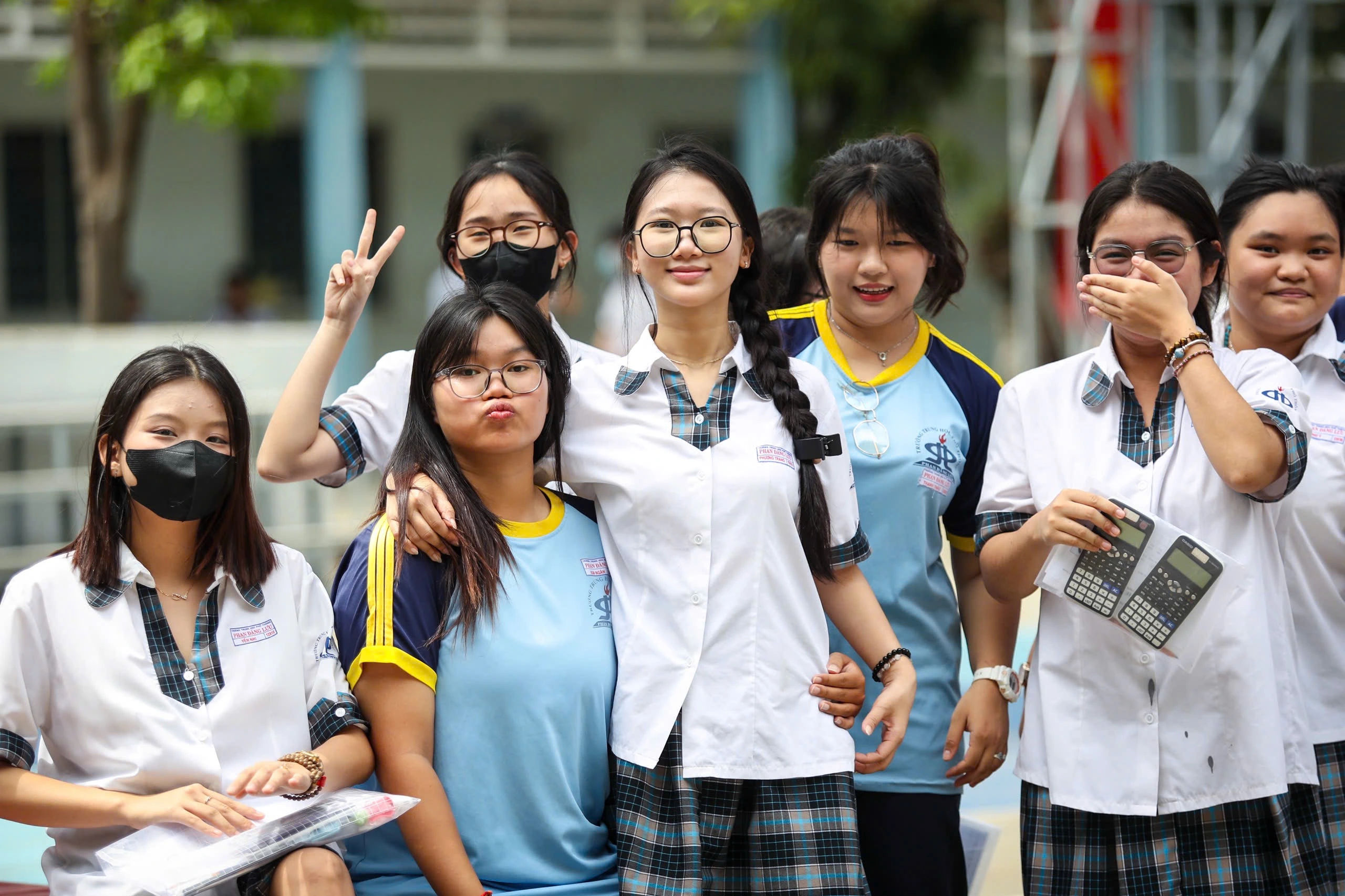 Dự báo điểm chuẩn 2025: Ngành nào sẽ tăng, ngành nào giảm?