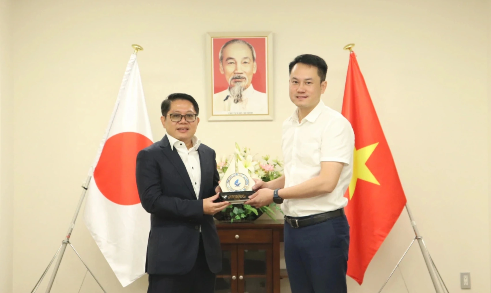 Hành trình Tôi yêu Tổ quốc tôi lần đầu tiên đến với kiều bào