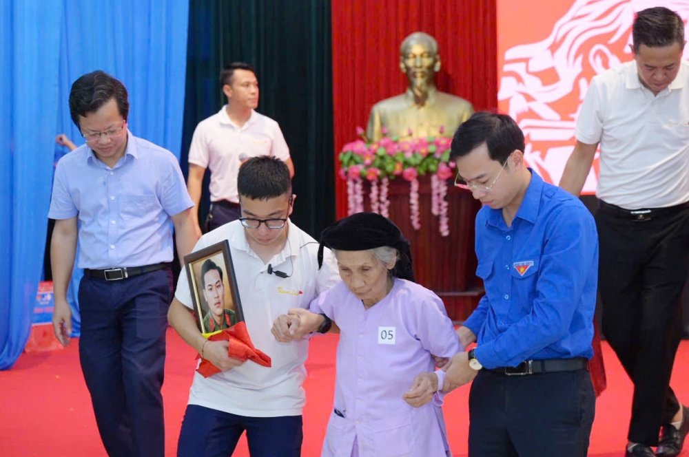 Ký họa tri ân của tuổi trẻ tỉnh Bắc Ninh
