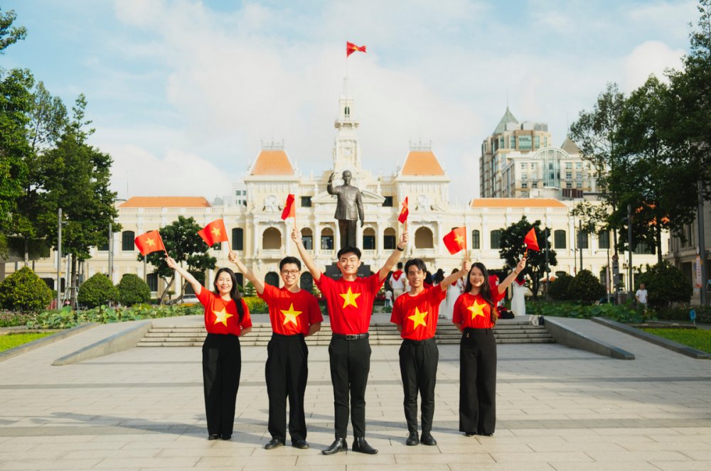 19 đại biểu SSEAYP Việt Nam ra mắt số đặc biệt 