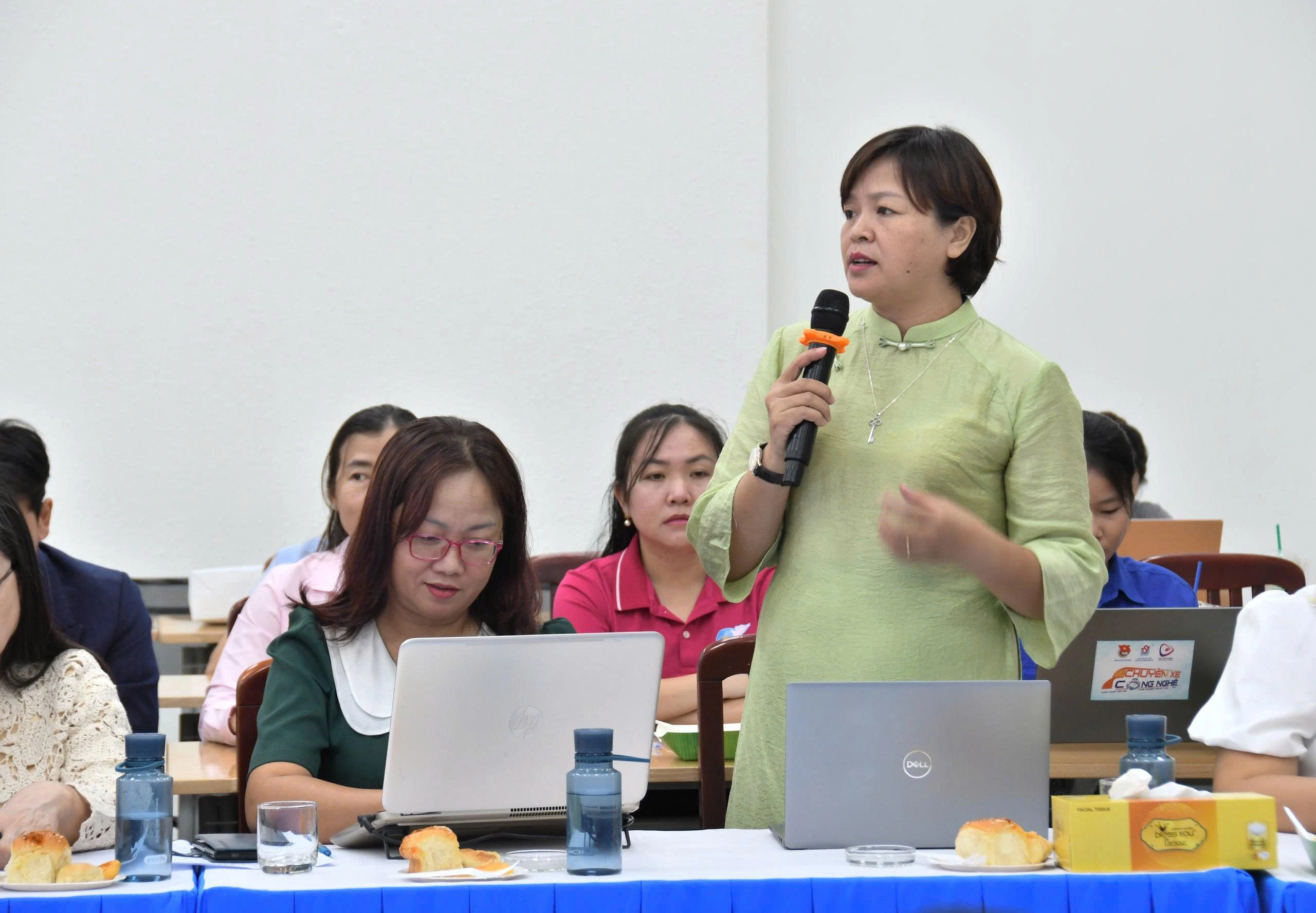 Bàn về chỉ số phát triển con người toàn diện: Đề xuất làm việc từ xa để người lao động bớt di chuyển