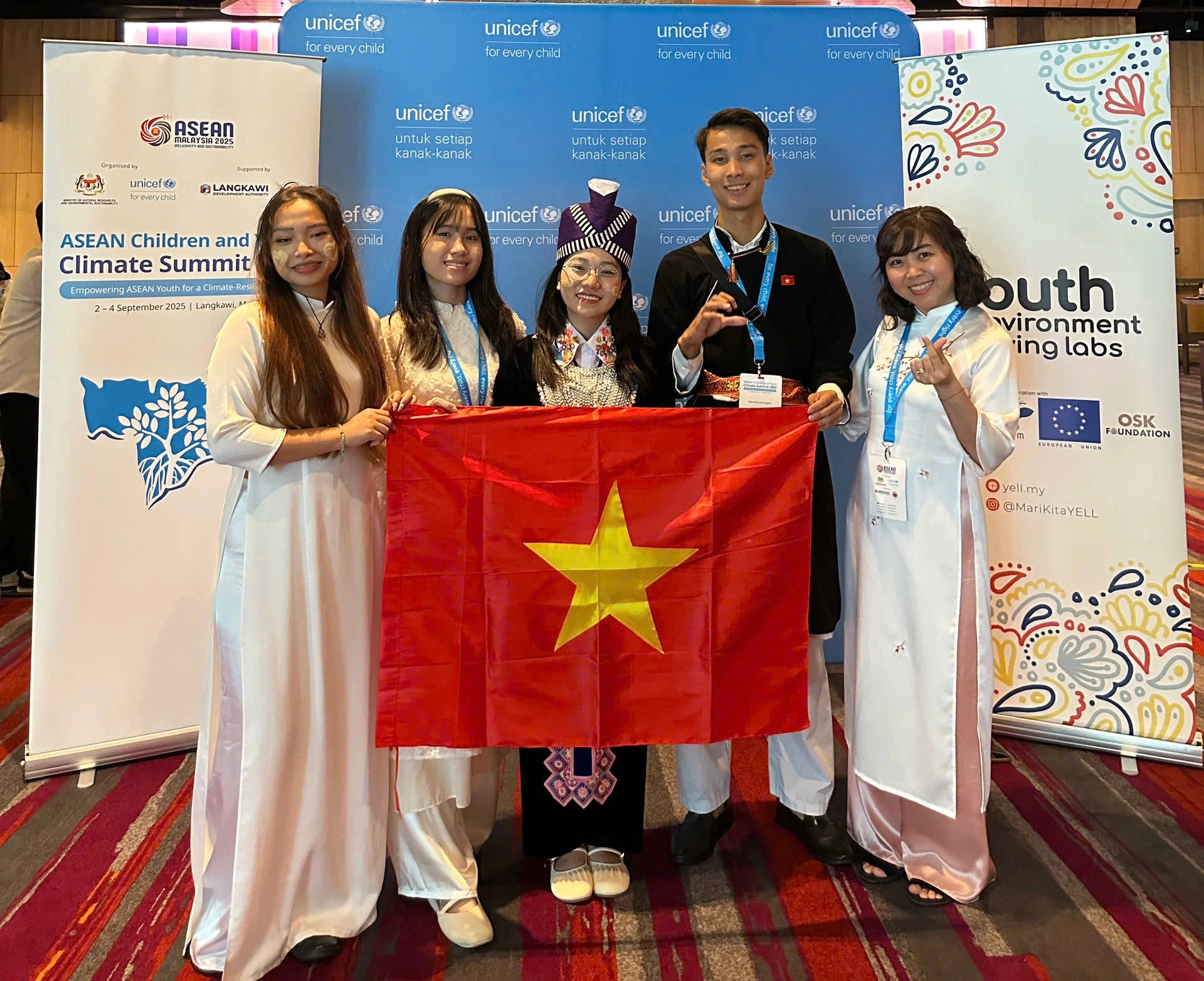 Nữ sinh từ bản làng vùng cao đến Hội nghị Thượng đỉnh về khí hậu ASEAN