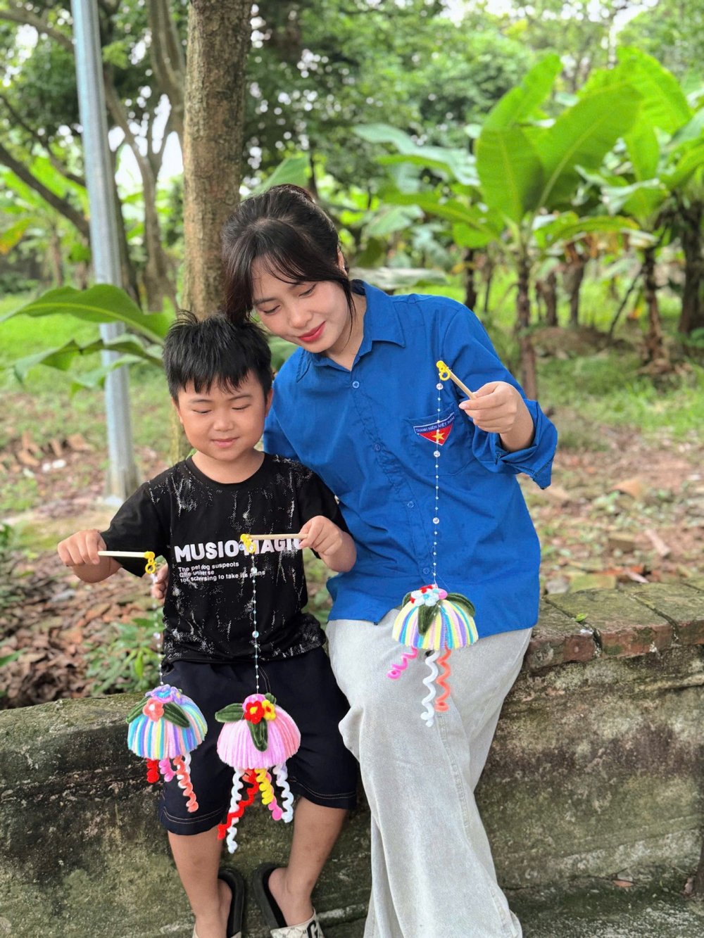 Mang Trung thu đến với trẻ ngoại thành Hà Nội